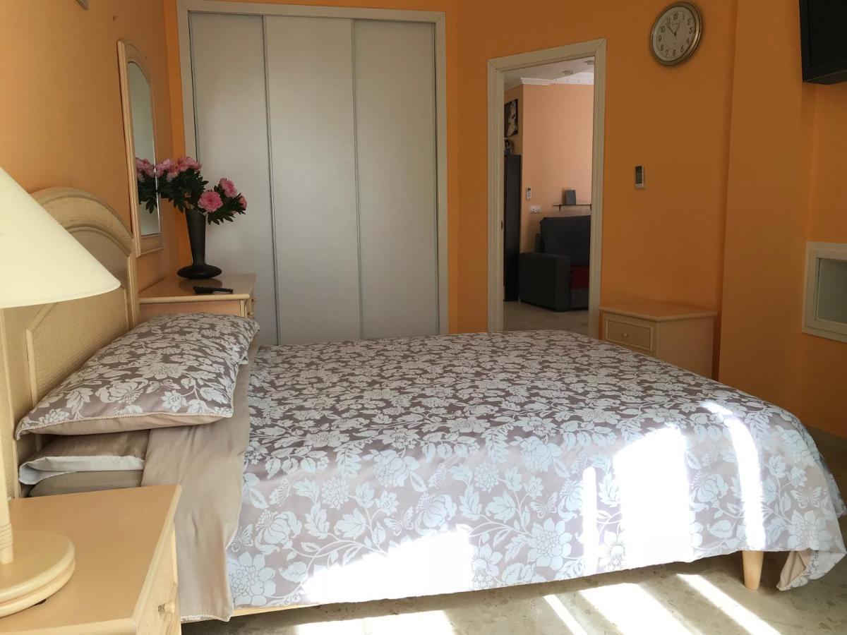 Apartamento Club Algaida Beach Apartment Sitio de Calahonda Bagian luar foto