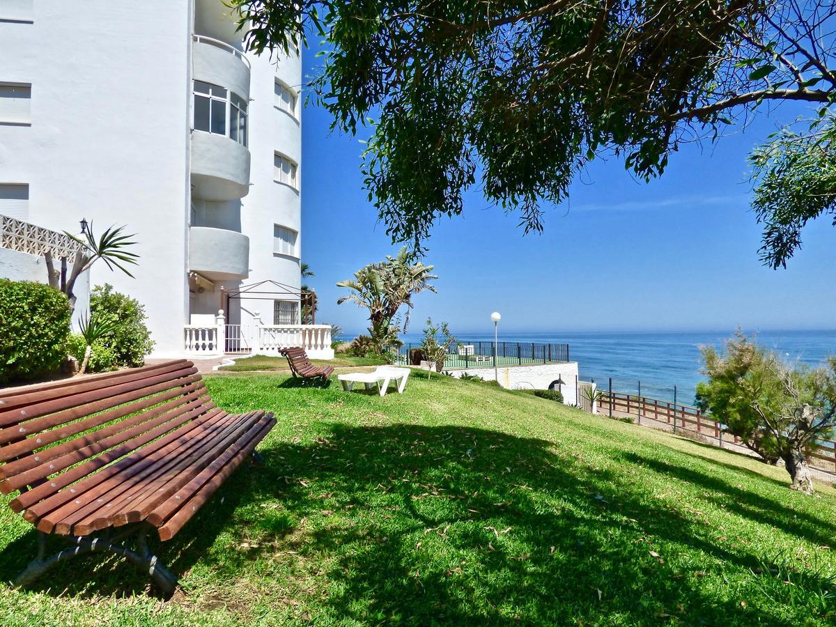 Apartamento Club Algaida Beach Apartment Sitio de Calahonda Bagian luar foto