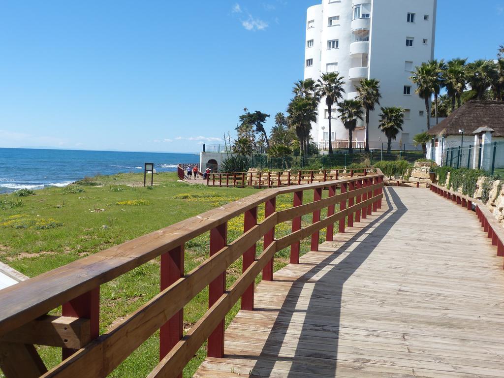 Apartamento Club Algaida Beach Apartment Sitio de Calahonda Bagian luar foto