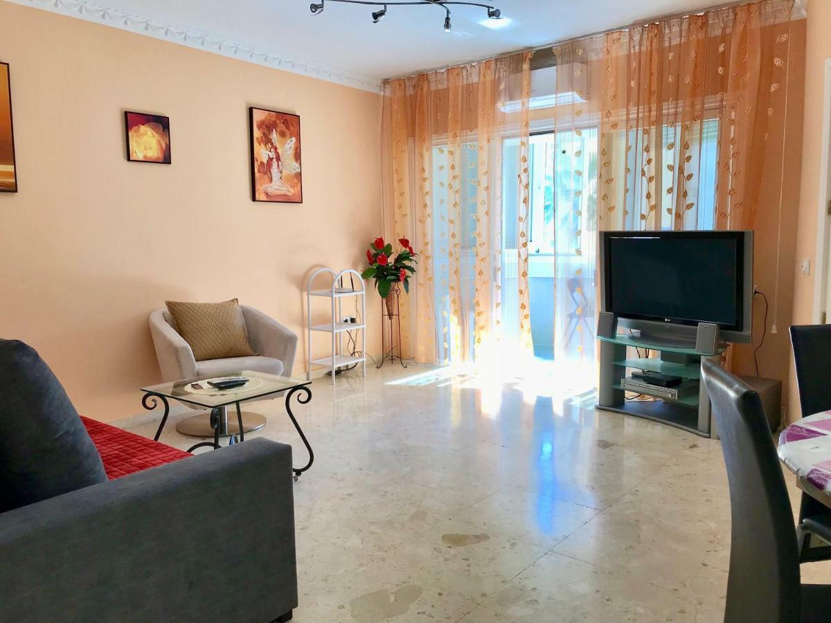 Apartamento Club Algaida Beach Apartment Sitio de Calahonda Bagian luar foto